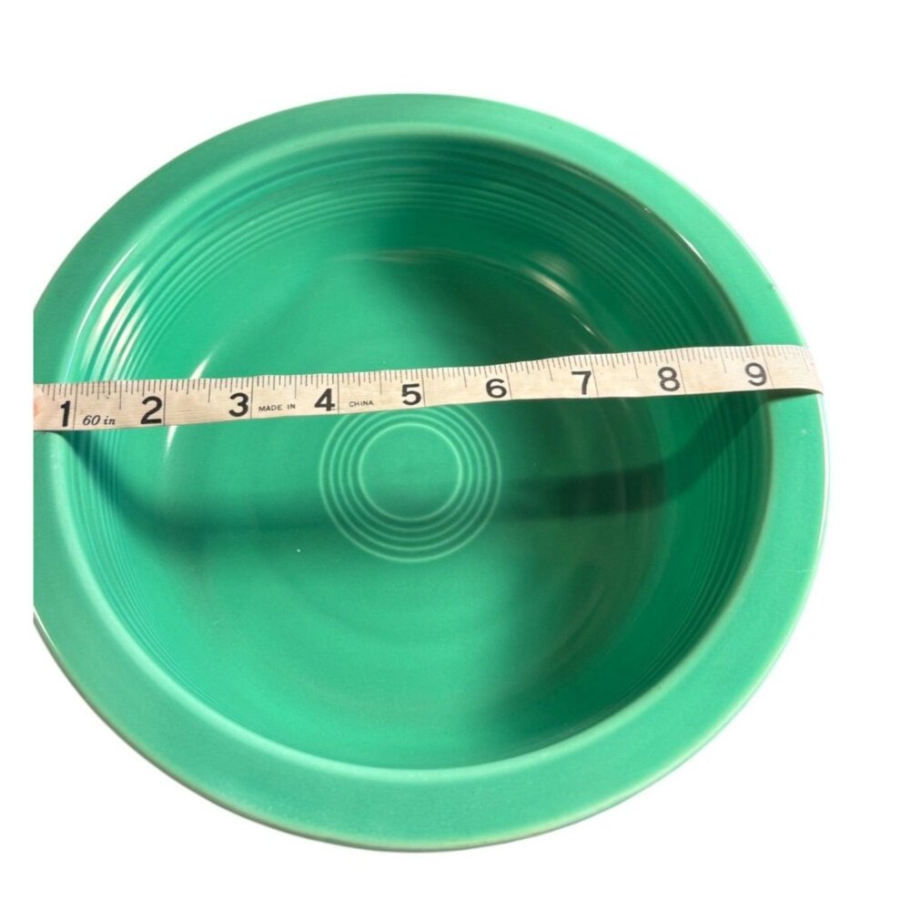 Vintage Fiesta Large Green Ceramic Serving Bowl 9" Diameter Made In USA - Picture 5 of 7